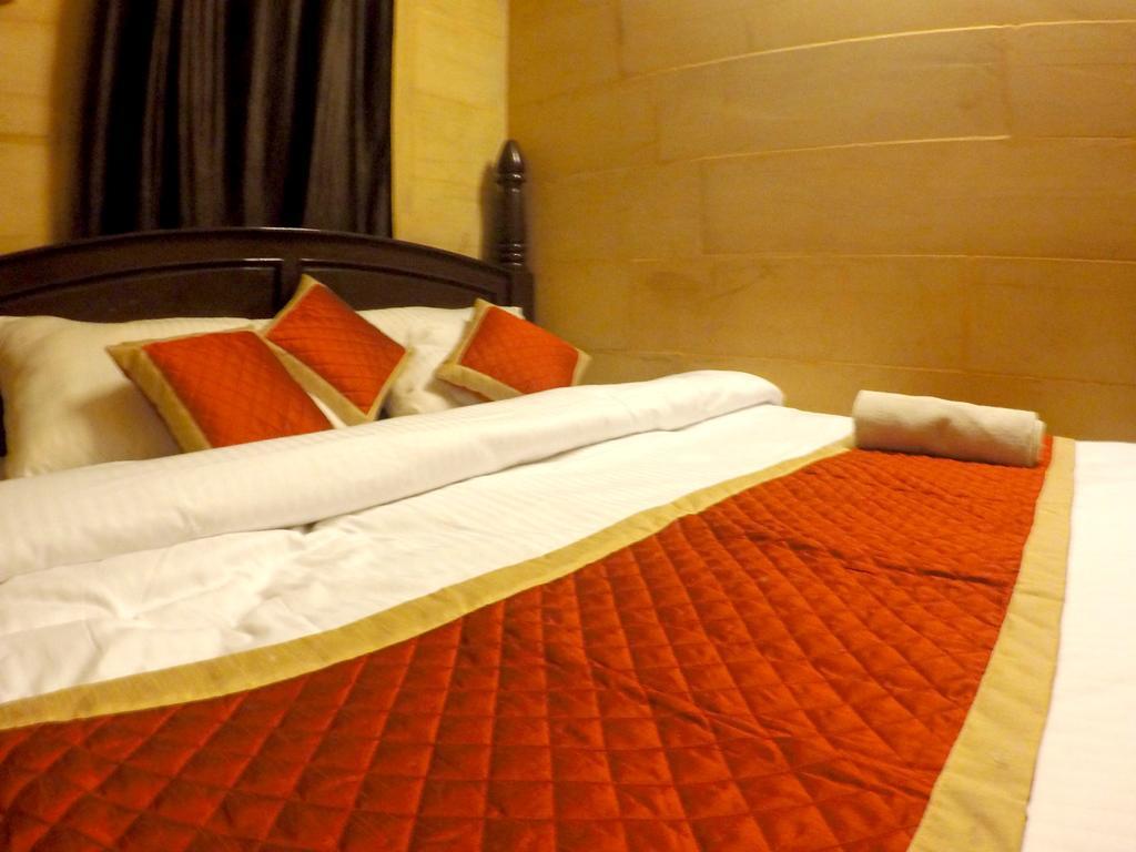 Hotel Fotiya ไจซัลเมอร์ ภายนอก รูปภาพ
