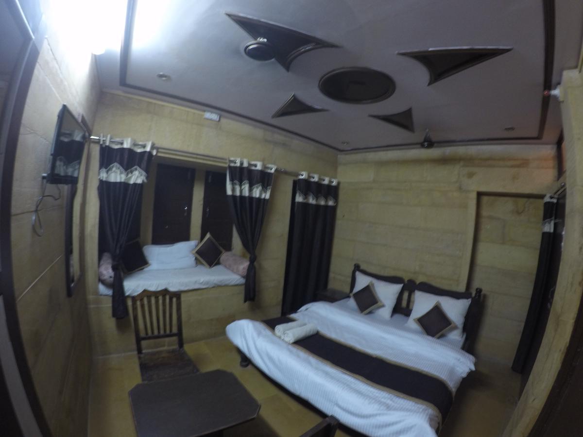 Hotel Fotiya ไจซัลเมอร์ ภายนอก รูปภาพ